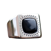 Anel Prata Quadrado com Pedra Preta