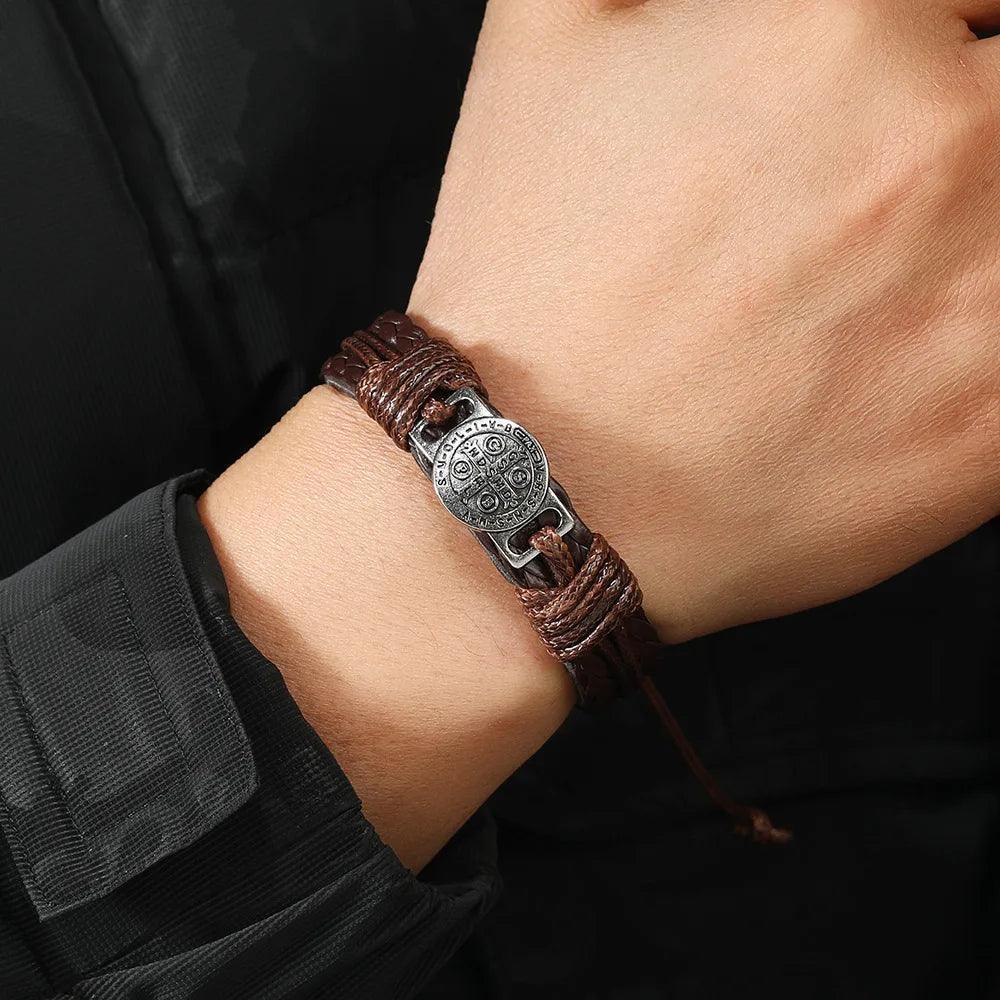 Pulseira Bracelete São Bento de Couro | Rocktude