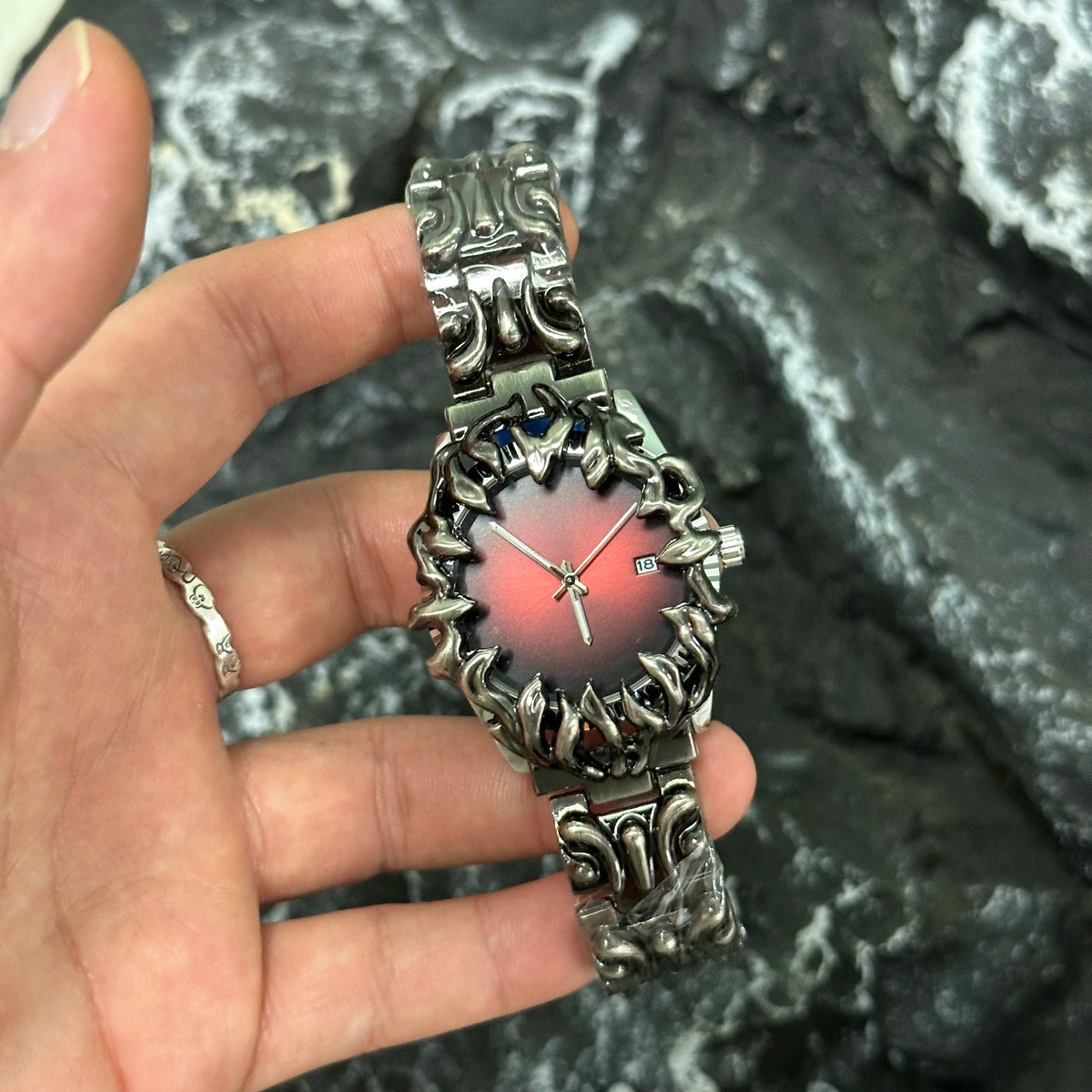 Relógio Rock Garra Quartzo